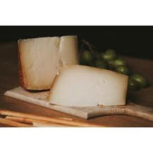 Load image into Gallery viewer, Sardo D.O.P Castelli (520g) Castelli